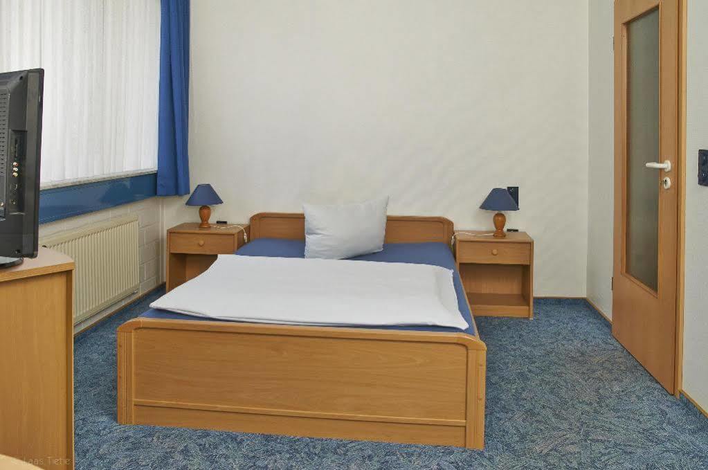 Hotel Bonamari Залцгитер-Бад Екстериор снимка